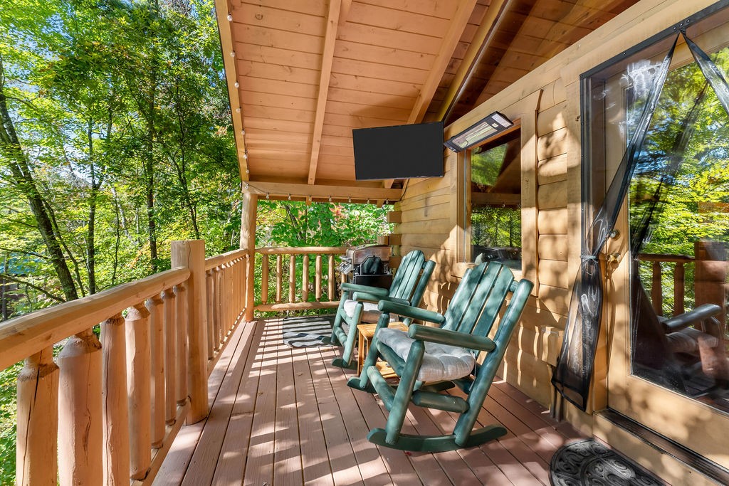 Photo 3 of Single family home for sale at 1235 Honeysuckle Ln, Sevierville, TN 37876 | MLS# 3626446 | Listing updated on 2026-10-25