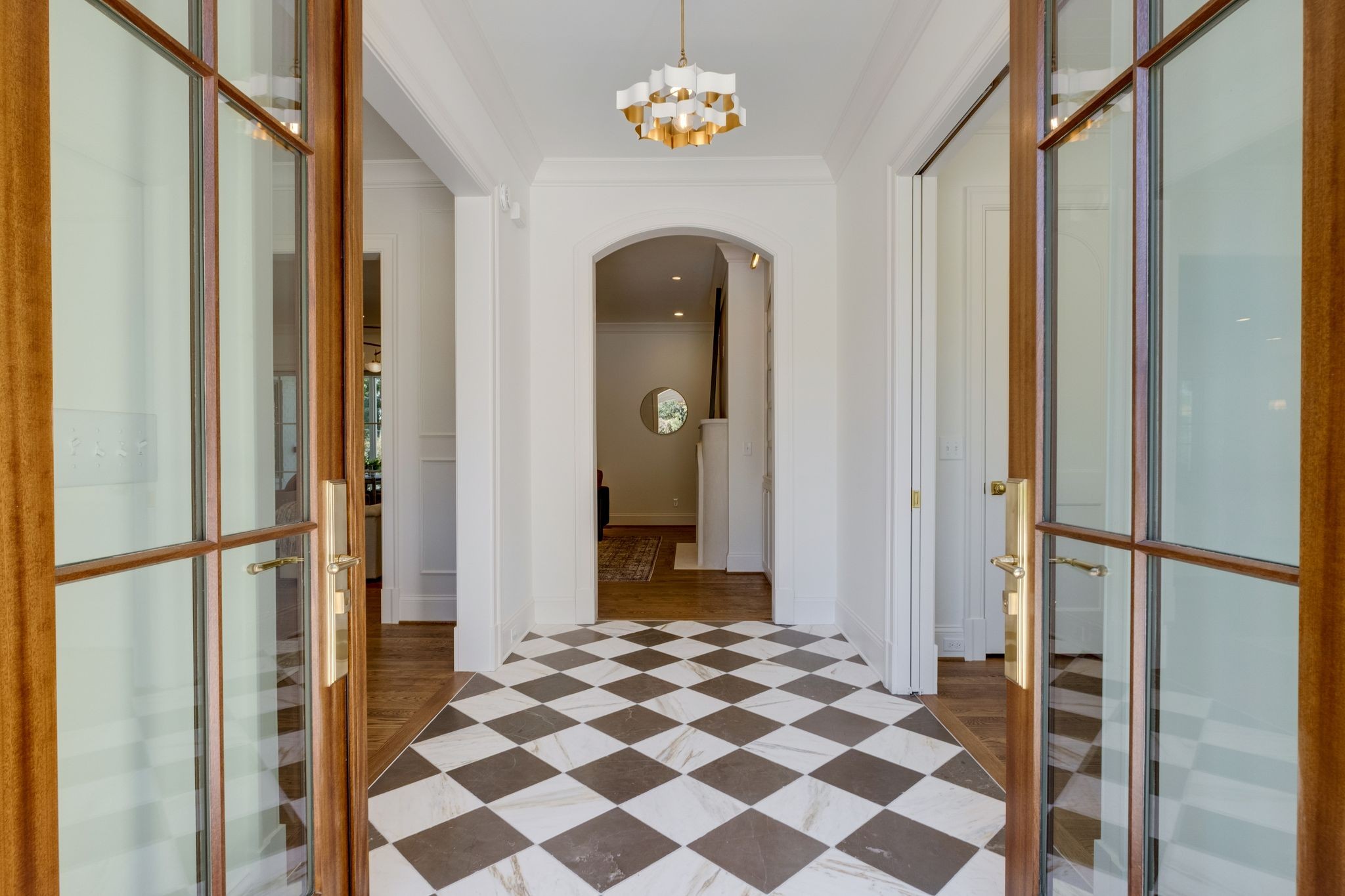 Photo 4 of Single family home for sale at 3605 Knollwood Rd, Nashville, TN 37215 | MLS# 3626515 | Listing updated on 2026-10-24
