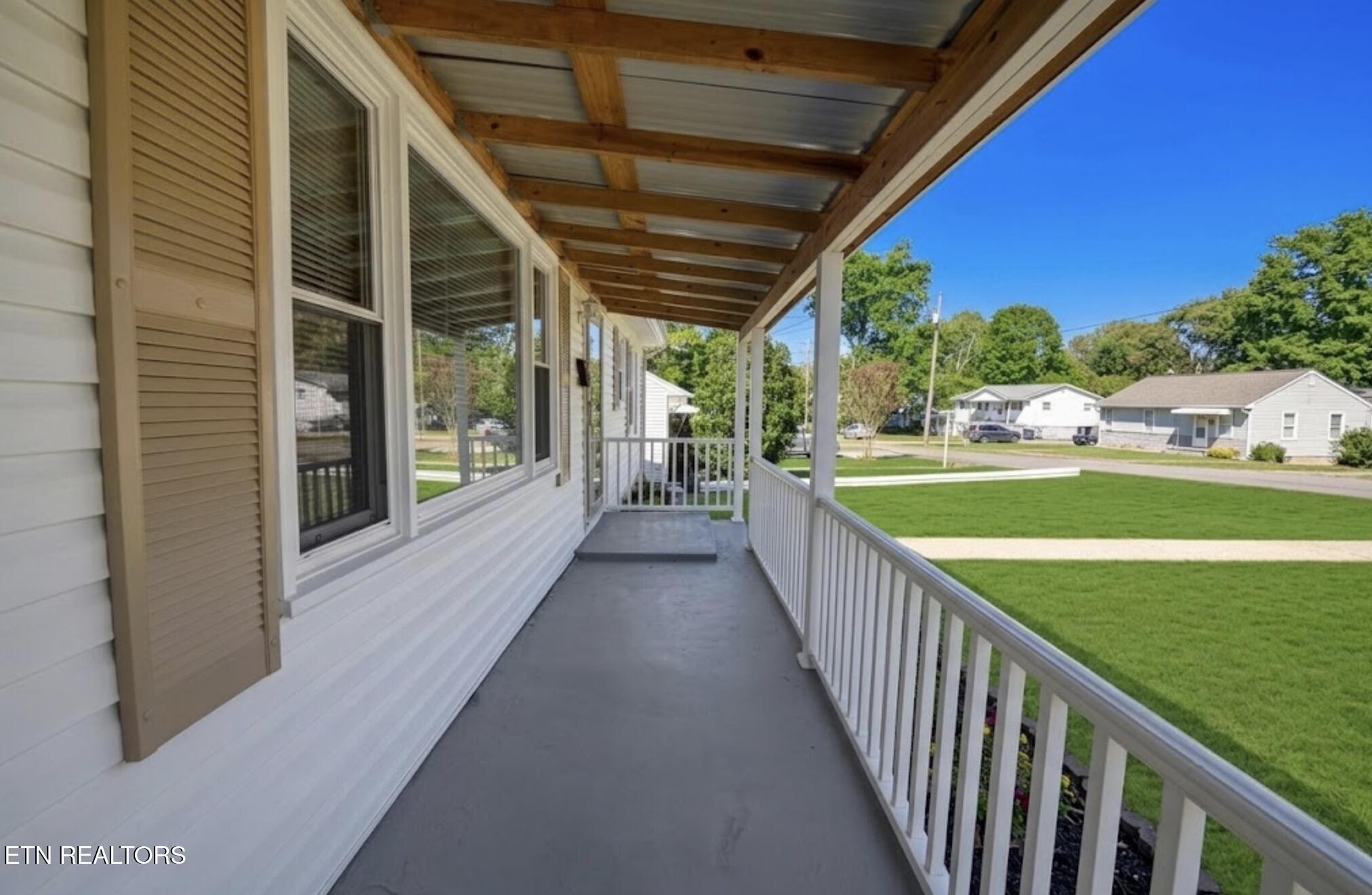 Photo 2 of Single family home for sale at 3215 Barton St, Knoxville, TN 37917 | MLS# 3626437 | Listing updated on 2026-10-24