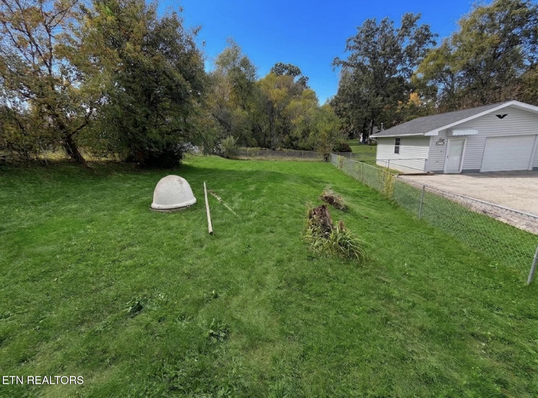 Photo 4 of Single family home for sale at 3215 Barton St, Knoxville, TN 37917 | MLS# 3626437 | Listing updated on 2026-10-24