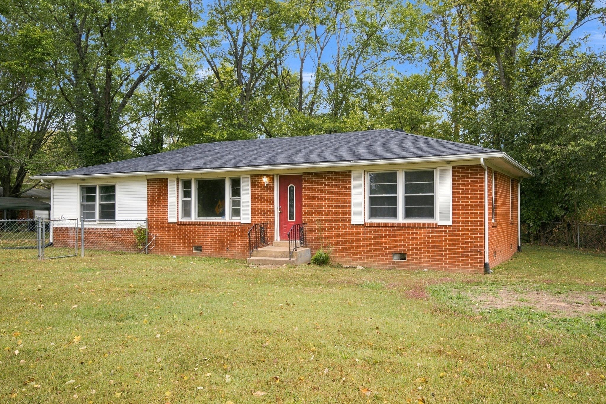 Photo 4 of Single family home for sale at 9904 Old Hwy 46, Bon Aqua, TN 37025 | MLS# 3626519 | Listing updated on 2026-10-24