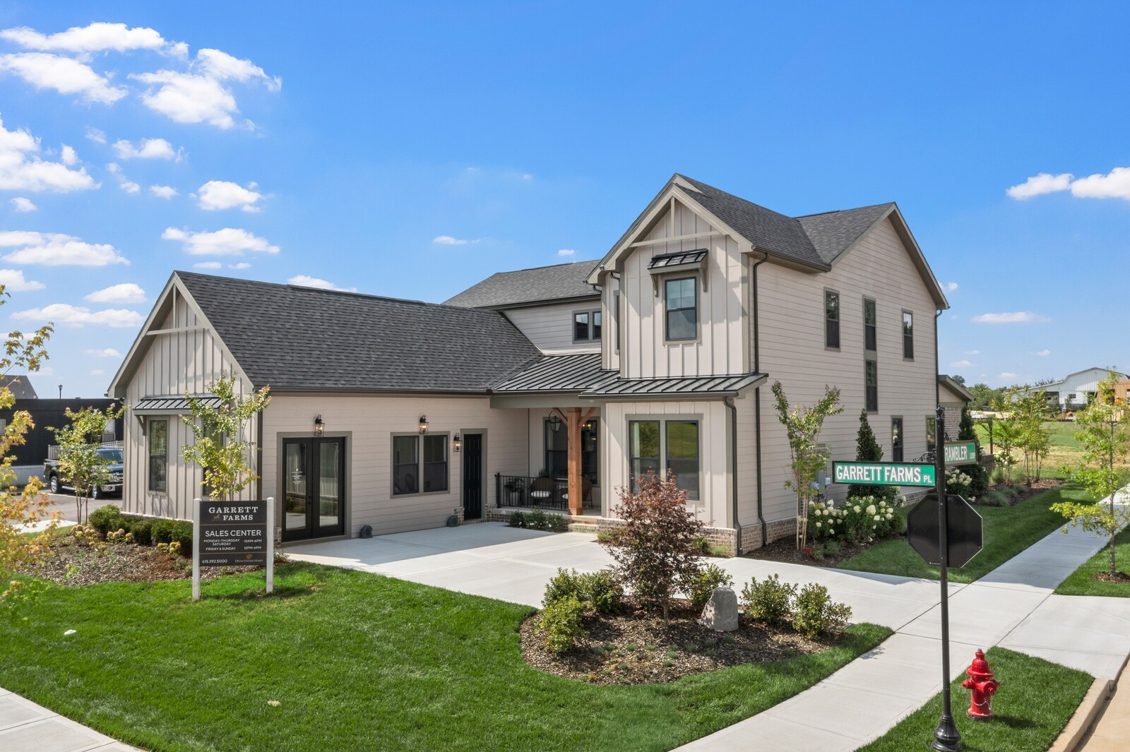 Photo 3 of Single family home for sale at 5425 Fremar Cir E, Franklin, TN 37064 | MLS# 3626486 | Listing updated on 2026-10-24