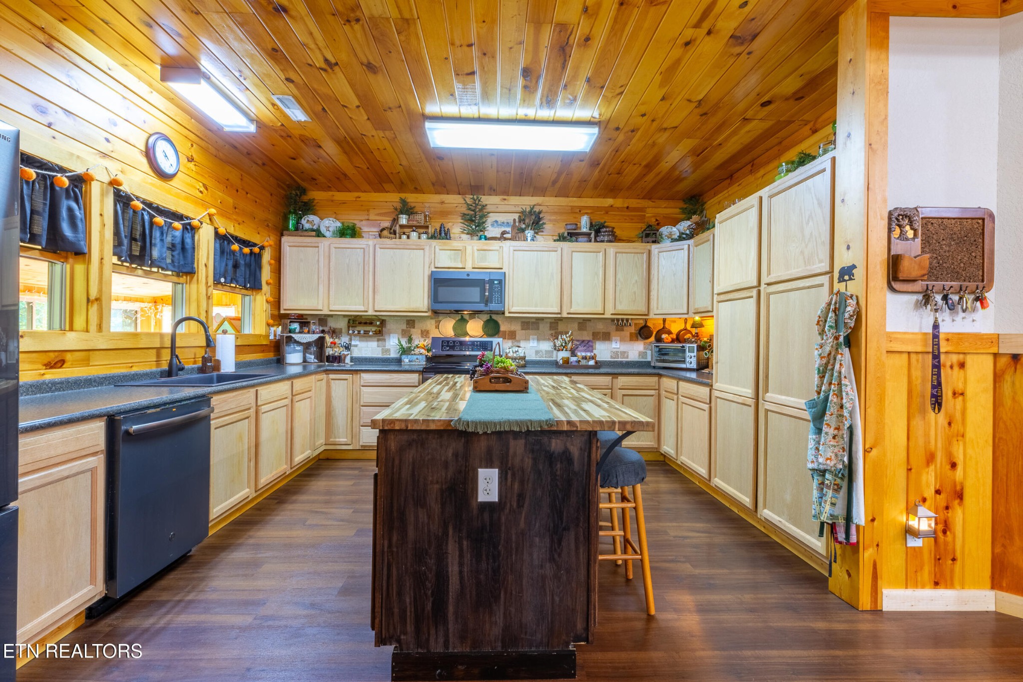 Photo 2 of Single family home for sale at 1668 Deerwood Rd, Newport, TN 37821 | MLS# 3626635 | Listing updated on 2026-10-25