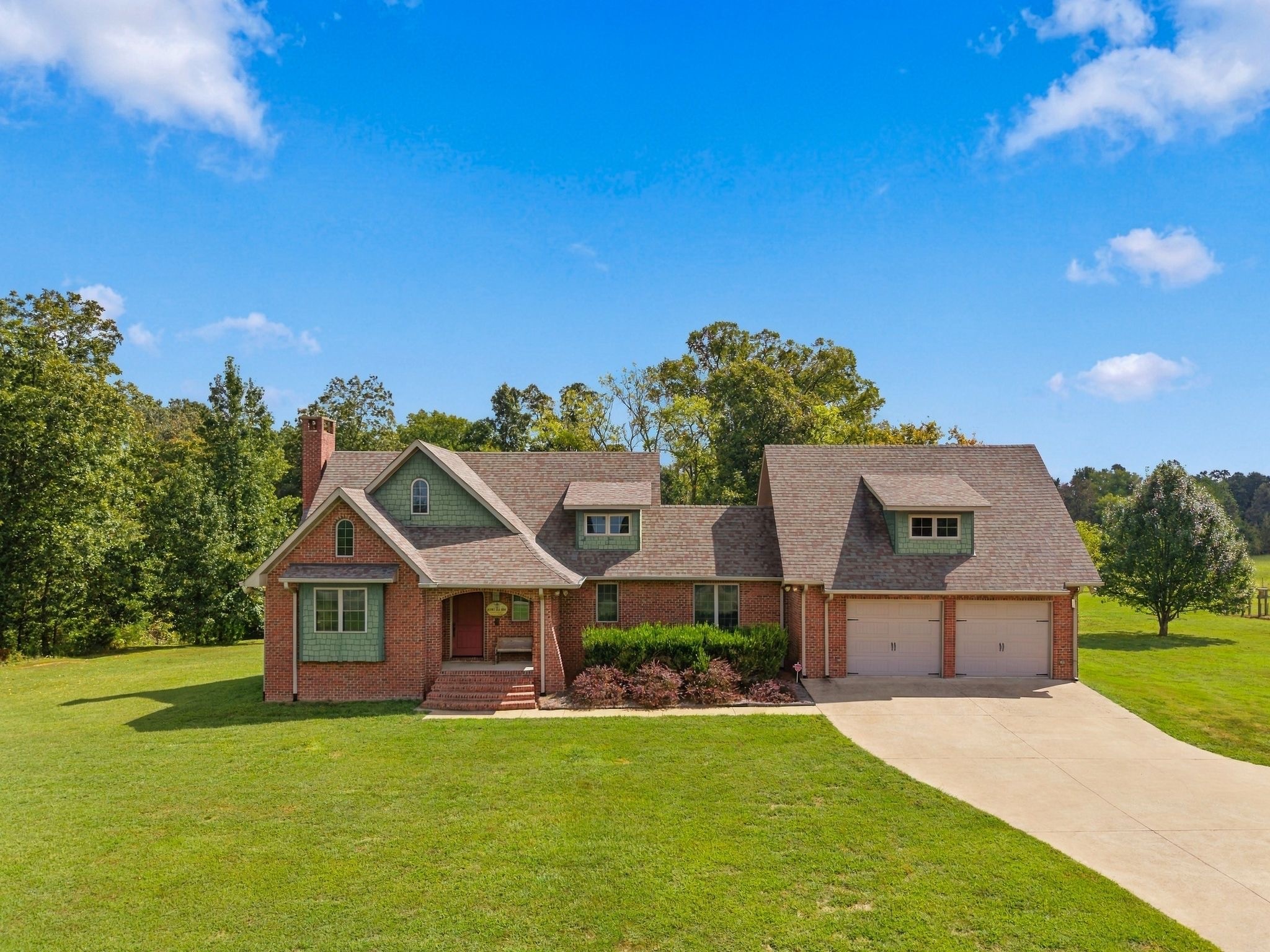 Single family home for sale at 44 Westside Rd S, Lawrenceburg, TN 38464 | MLS# 3627965