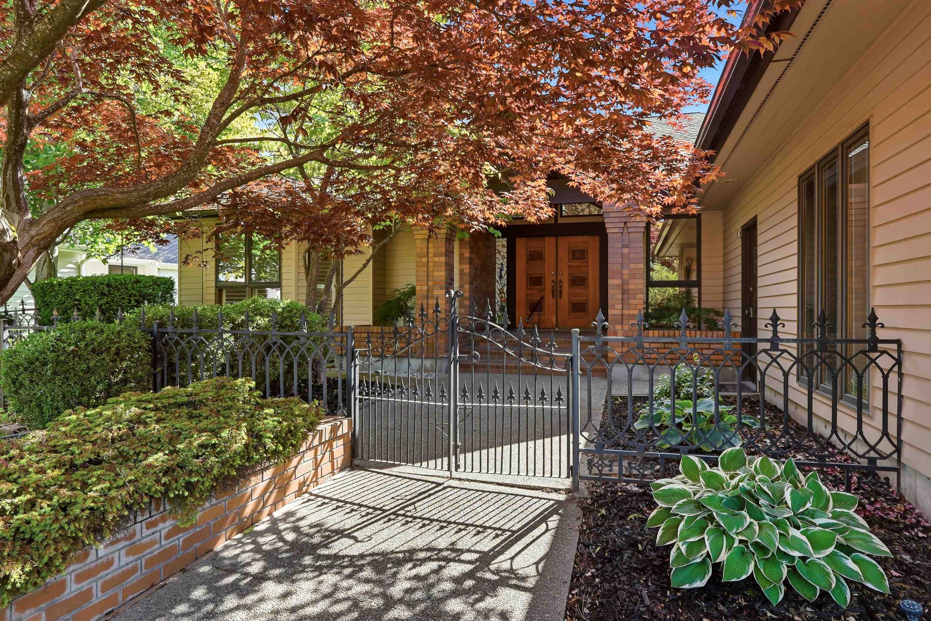 Photo 3 of Single family home for sale at 5019 S St Andrews Ln, Spokane, WA 99223 | MLS# 202620620 | Listing updated on 2026-09-24