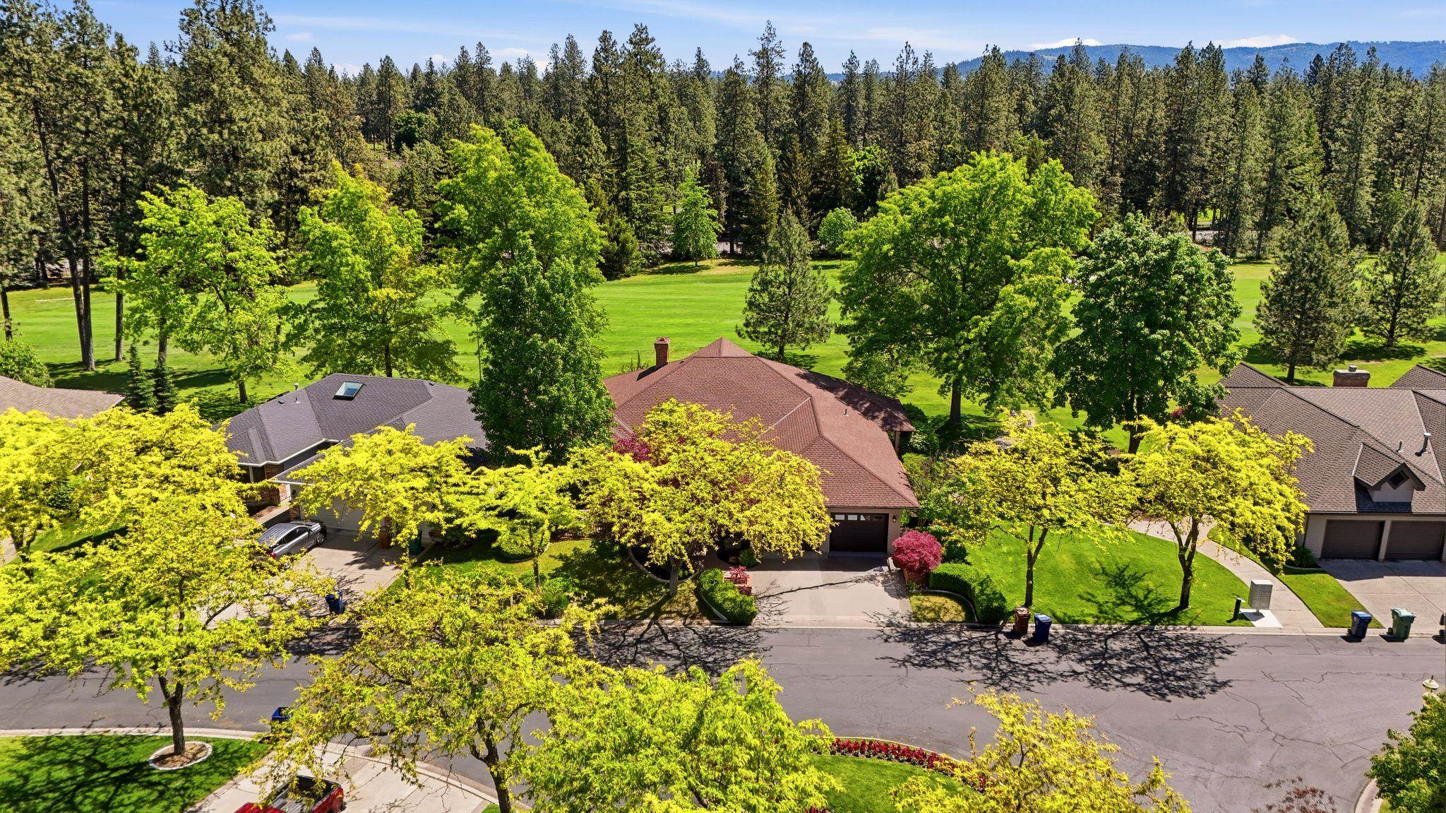 Photo 3 of Single family home for sale at 5019 S St Andrews Ln, Spokane, WA 99223 | MLS# 202620620 | Listing updated on 2026-09-24