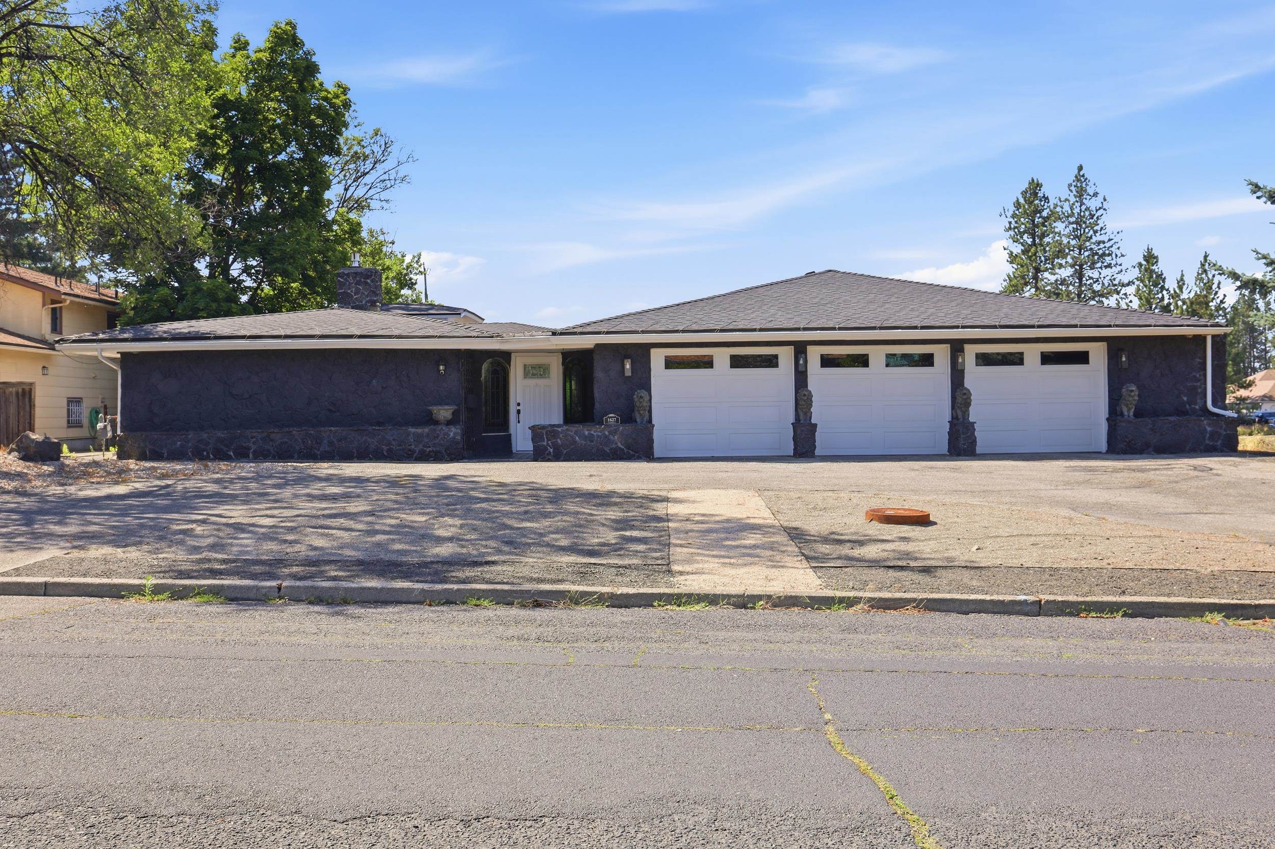 Single family home for sale at 1627 W Courtland Ave, Spokane, WA 99205 | MLS# 202620674