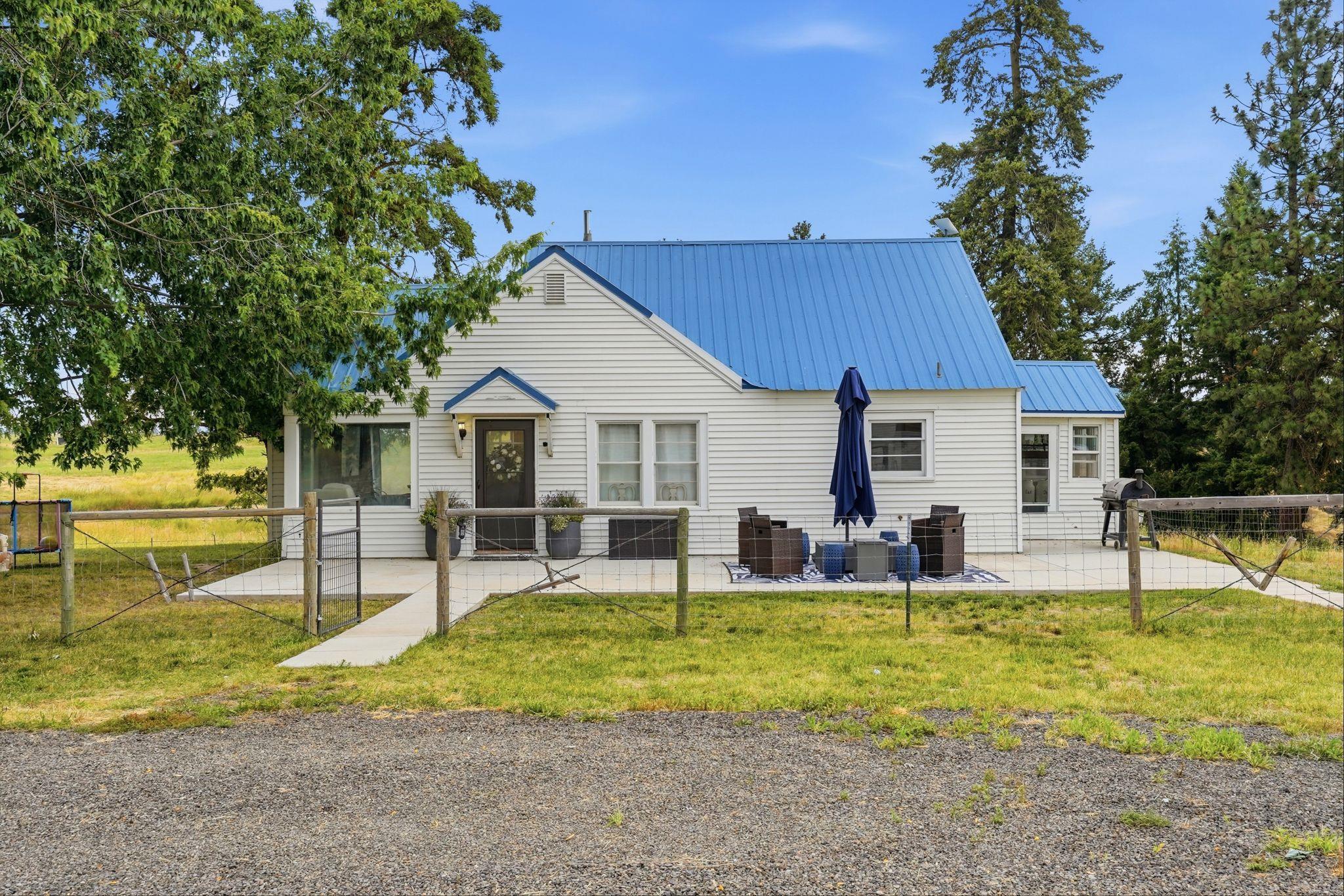 Photo 2 of Single family home for sale at 24416 N Orchard Blf Rd, Chattaroy, WA 99003 | MLS# 202622492 | Listing updated on 2026-09-21