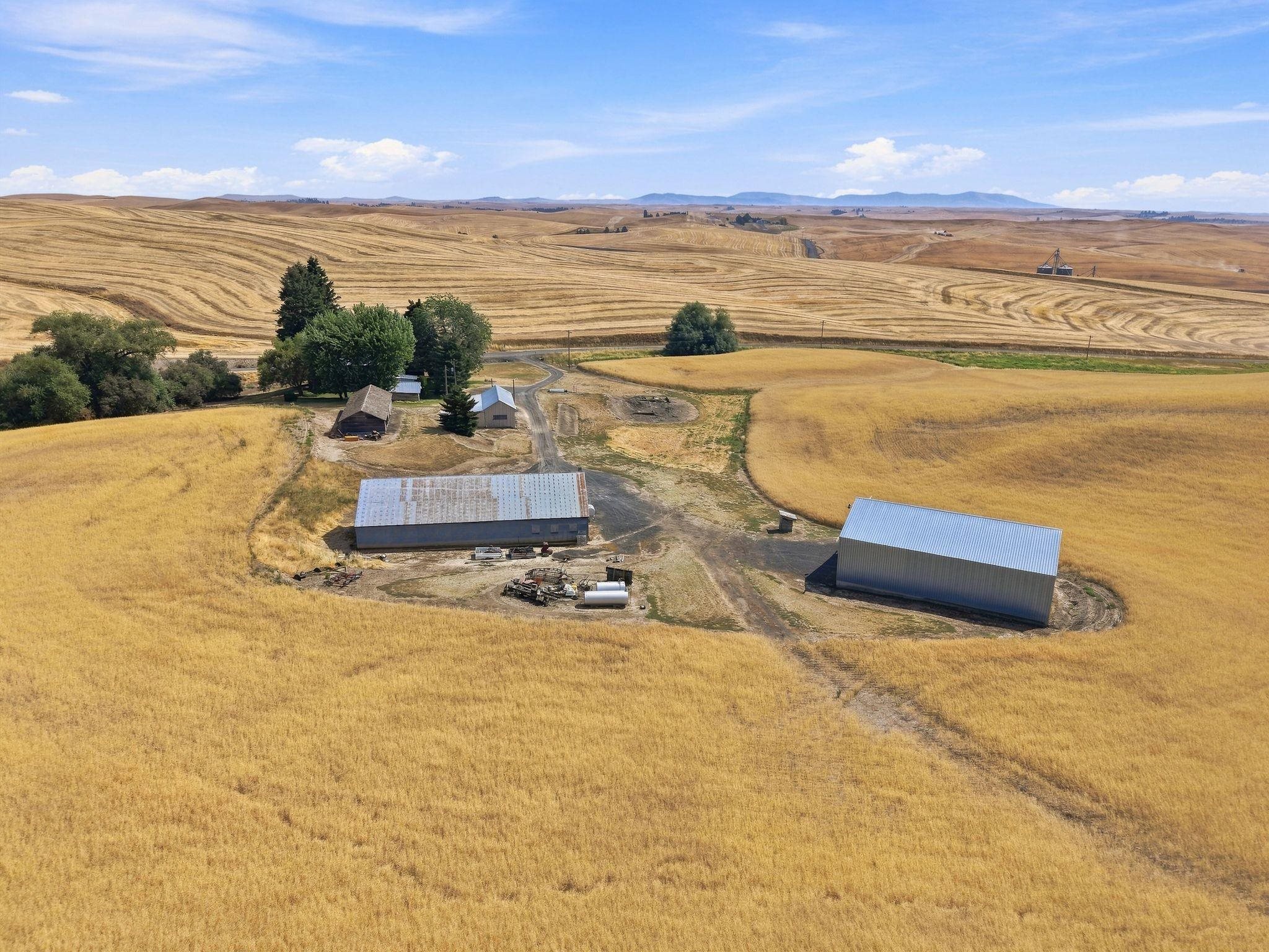Photo 4 of Sale Pending at 35808 S Drake Rd, Rosalia, WA 99170 | MLS# 202624584 | Listing updated on 2026-09-21