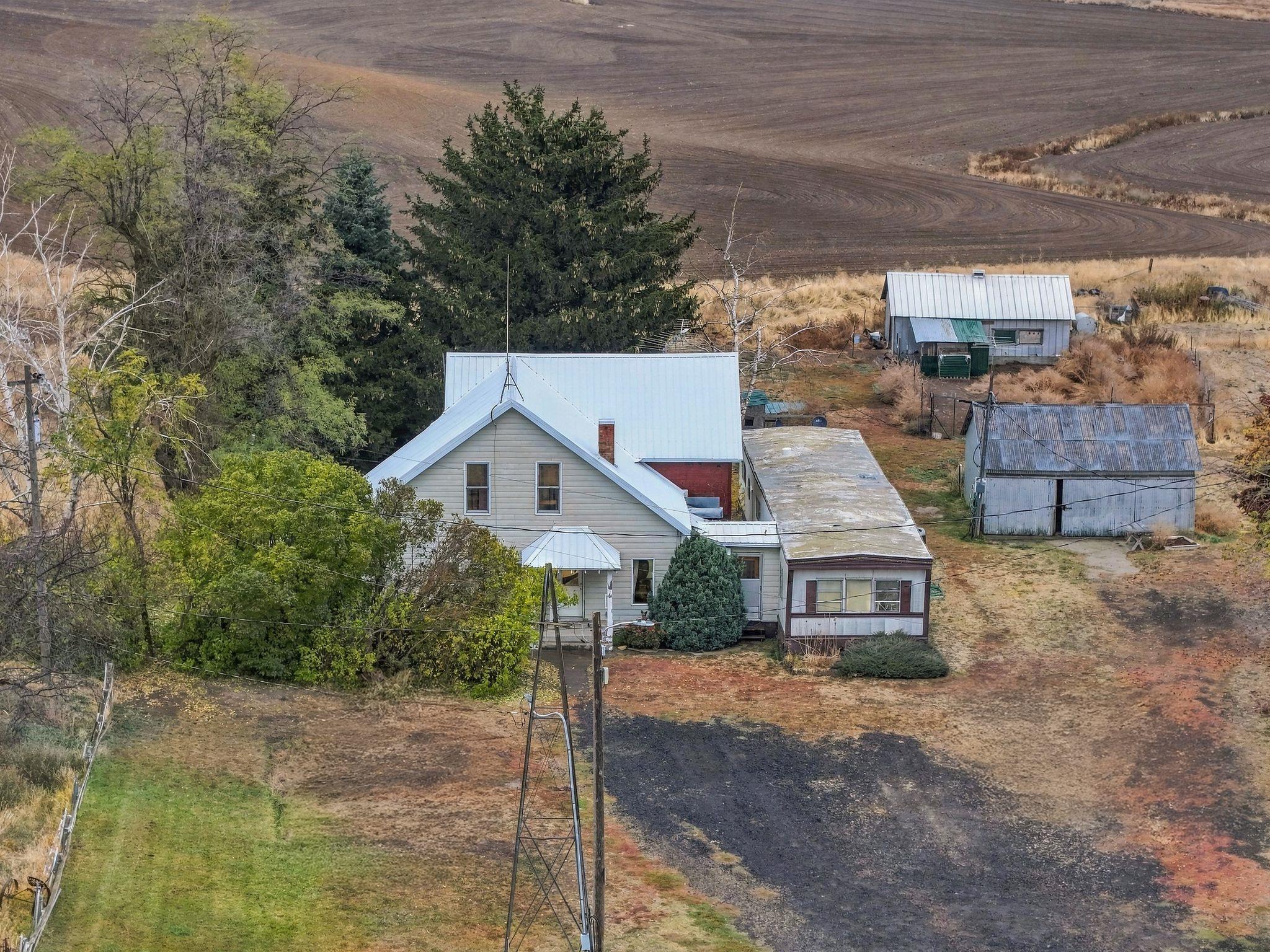 Single family home for sale at 4822 Dewey Rd, Lamont, WA 99017 | MLS# 202626359