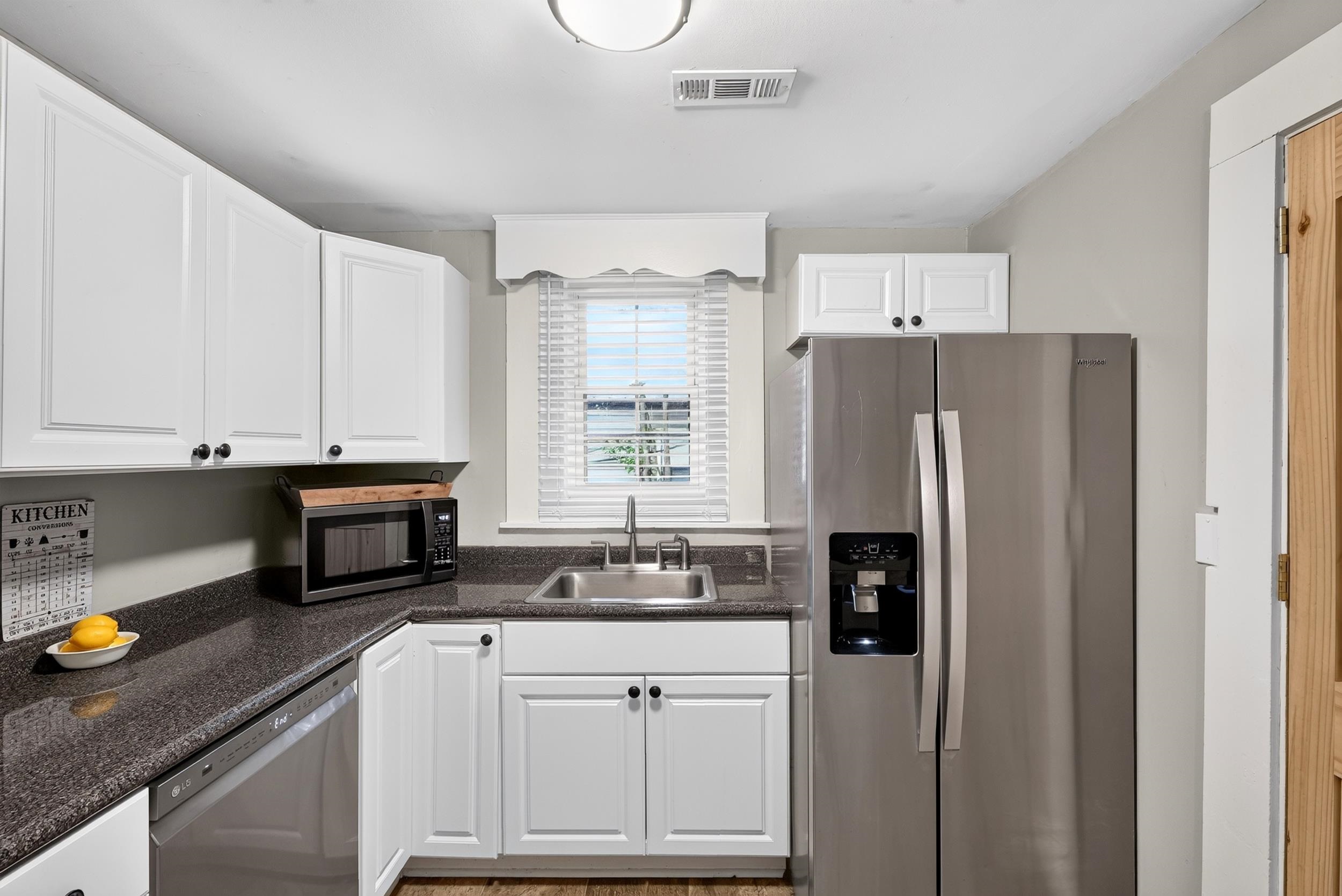 Photo 3 of Single family home for sale at 121 Bleckley Ave, Greenville, SC 29607 | MLS# SPN341592 | Listing updated on 2026-10-24