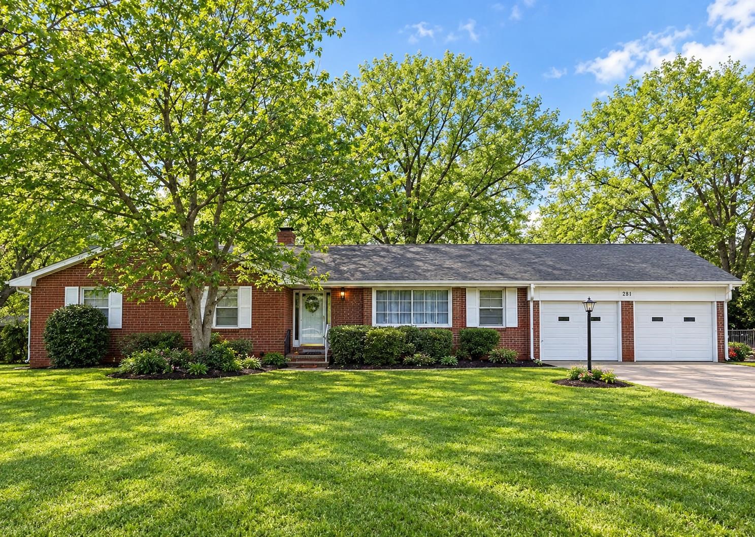 Photo 1 of Sale Pending at 214 Midway Dr, Spartanburg, SC 29301 | MLS# SPN341968 | Listing updated on 2026-10-24