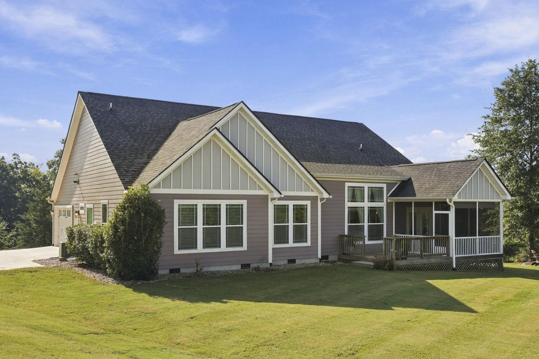 Single family home for sale at 720 E Ridgewater Dr, Chesnee, SC 29323 | MLS# SPN342010