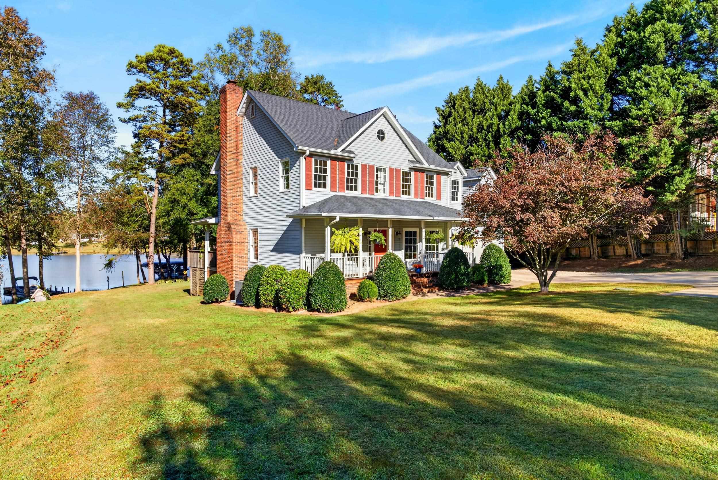 Single family home for sale at 315 Hillcove Point, Wellford, SC 29385 | MLS# SPN343111